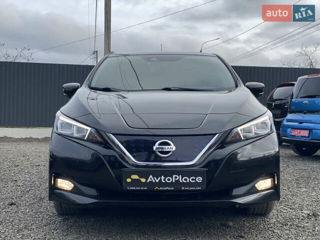 Черный Ниссан Лиф, объемом двигателя 0 л и пробегом 133 тыс. км за 12500 $, фото 4 на Automoto.ua