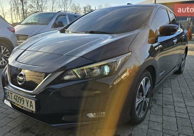 Чорний Ніссан Ліф, об'ємом двигуна 0 л та пробігом 153 тис. км за 14400 $, фото 17 на Automoto.ua