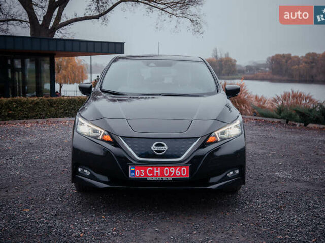 Черный Ниссан Лиф, объемом двигателя 0 л и пробегом 89 тыс. км за 13350 $, фото 4 на Automoto.ua