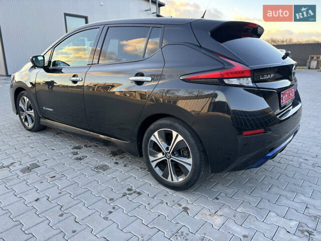 Черный Ниссан Лиф, объемом двигателя 0 л и пробегом 119 тыс. км за 11700 $, фото 6 на Automoto.ua