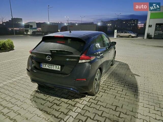 Черный Ниссан Лиф, объемом двигателя 0 л и пробегом 126 тыс. км за 12300 $, фото 2 на Automoto.ua