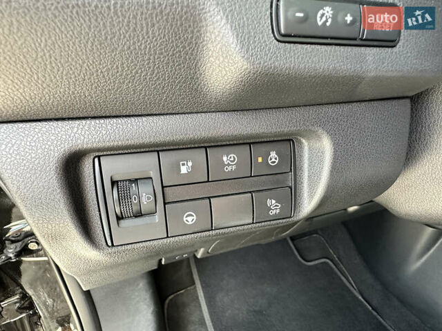 Черный Ниссан Лиф, объемом двигателя 0 л и пробегом 119 тыс. км за 13500 $, фото 44 на Automoto.ua