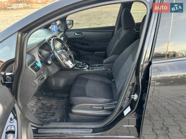 Чорний Ніссан Ліф, об'ємом двигуна 0 л та пробігом 90 тис. км за 11950 $, фото 10 на Automoto.ua