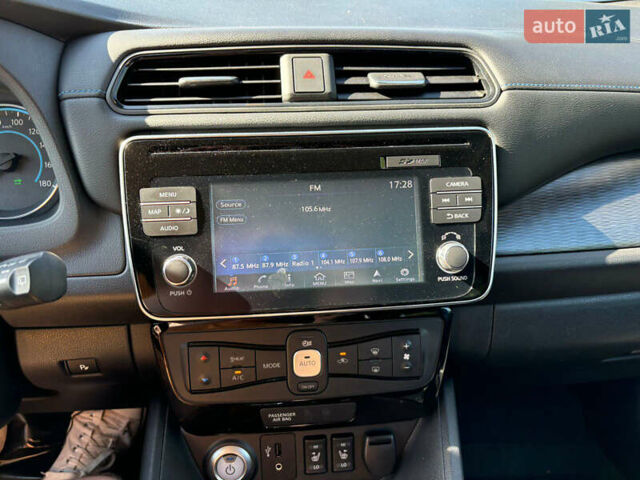 Чорний Ніссан Ліф, об'ємом двигуна 0 л та пробігом 213 тис. км за 10500 $, фото 9 на Automoto.ua