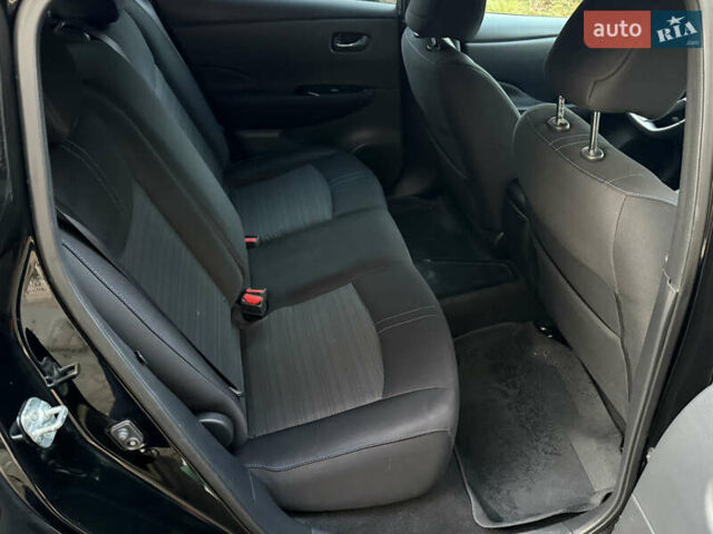 Черный Ниссан Лиф, объемом двигателя 0 л и пробегом 111 тыс. км за 11200 $, фото 29 на Automoto.ua