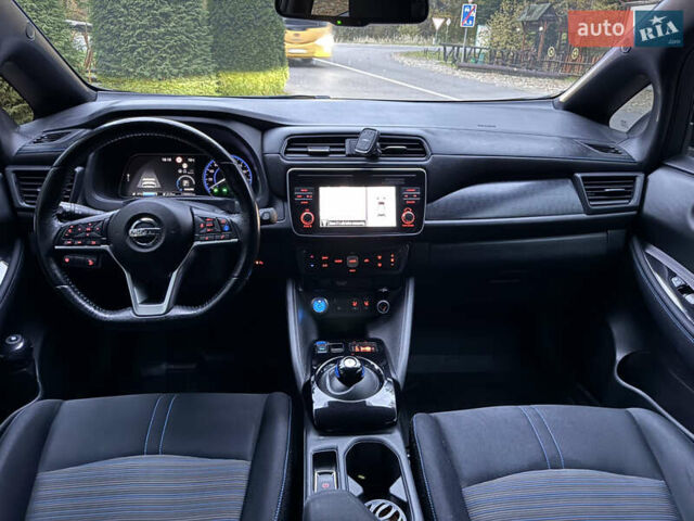 Черный Ниссан Лиф, объемом двигателя 0 л и пробегом 127 тыс. км за 12499 $, фото 21 на Automoto.ua