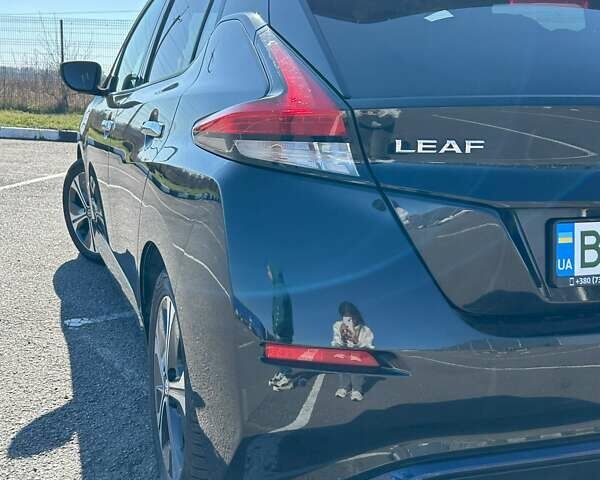 Черный Ниссан Лиф, объемом двигателя 0 л и пробегом 123 тыс. км за 12100 $, фото 7 на Automoto.ua