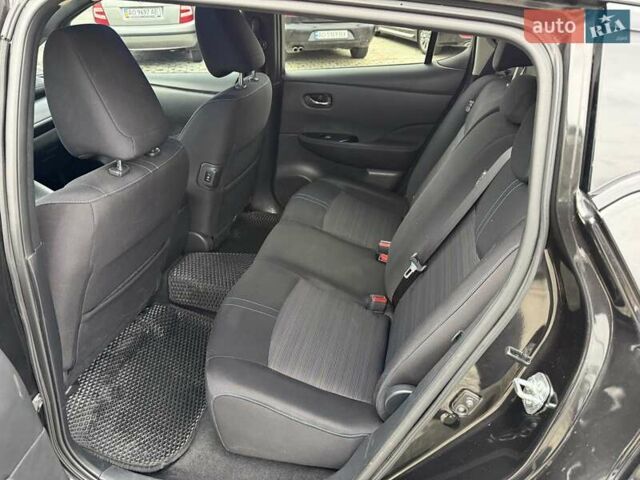 Черный Ниссан Лиф, объемом двигателя 0 л и пробегом 160 тыс. км за 11500 $, фото 26 на Automoto.ua