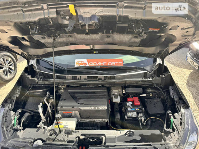Черный Ниссан Лиф, объемом двигателя 0 л и пробегом 83 тыс. км за 16999 $, фото 60 на Automoto.ua