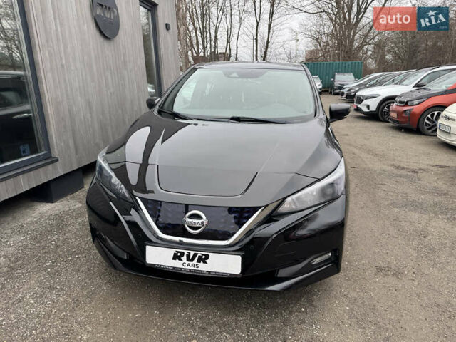 Черный Ниссан Лиф, объемом двигателя 0 л и пробегом 173 тыс. км за 11000 $, фото 3 на Automoto.ua