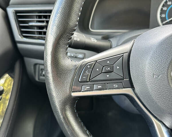 Черный Ниссан Лиф, объемом двигателя 0 л и пробегом 119 тыс. км за 13500 $, фото 19 на Automoto.ua