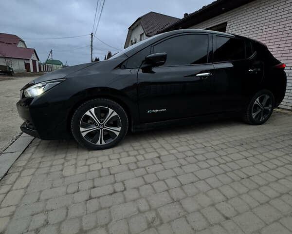 Черный Ниссан Лиф, объемом двигателя 0 л и пробегом 78 тыс. км за 11999 $, фото 10 на Automoto.ua