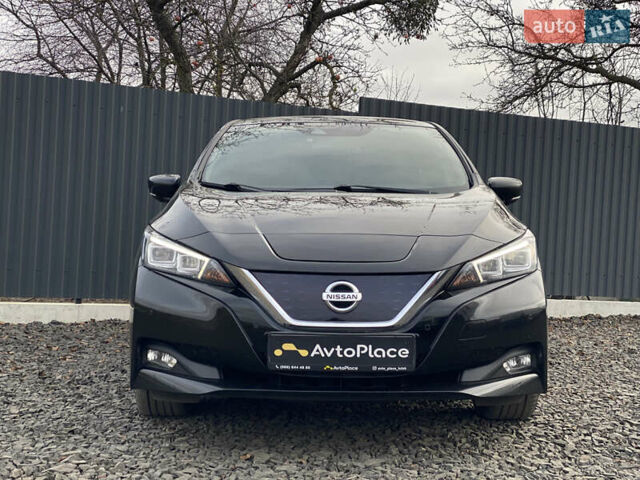 Черный Ниссан Лиф, объемом двигателя 0 л и пробегом 133 тыс. км за 12500 $, фото 61 на Automoto.ua