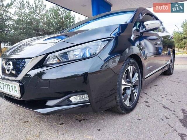 Чорний Ніссан Ліф, об'ємом двигуна 0 л та пробігом 155 тис. км за 12500 $, фото 8 на Automoto.ua