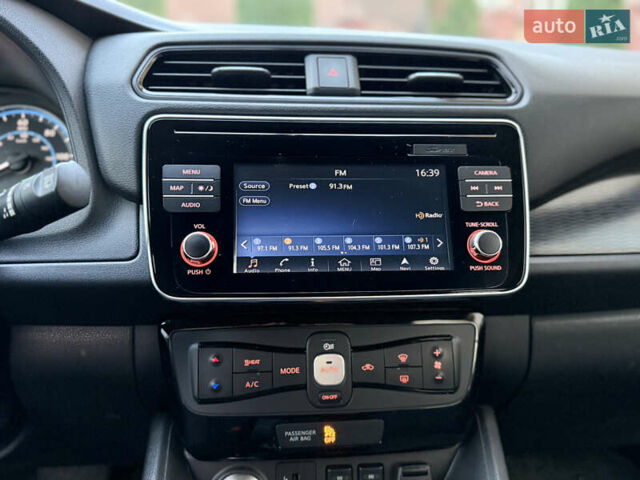 Черный Ниссан Лиф, объемом двигателя 0 л и пробегом 111 тыс. км за 11200 $, фото 15 на Automoto.ua