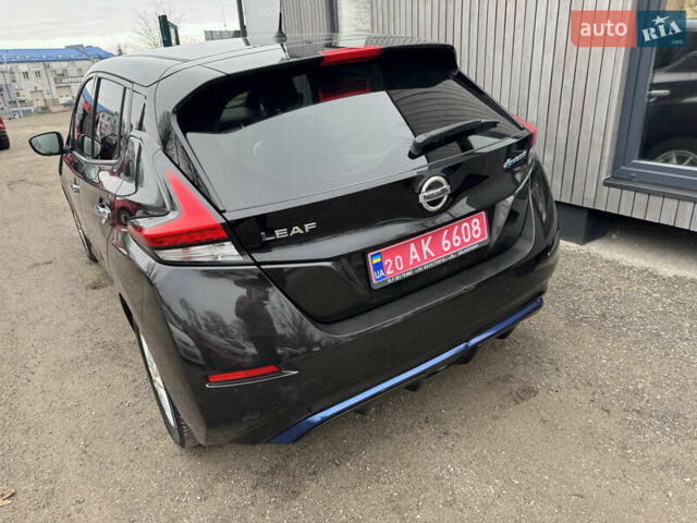 Черный Ниссан Лиф, объемом двигателя 0 л и пробегом 173 тыс. км за 11000 $, фото 7 на Automoto.ua