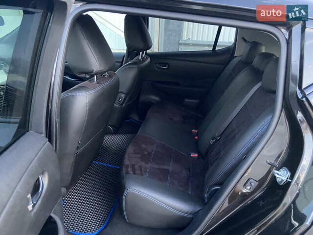 Чорний Ніссан Ліф, об'ємом двигуна 0 л та пробігом 55 тис. км за 15000 $, фото 25 на Automoto.ua