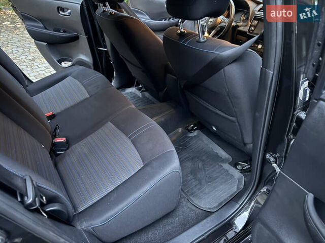 Черный Ниссан Лиф, объемом двигателя 0 л и пробегом 127 тыс. км за 12499 $, фото 17 на Automoto.ua