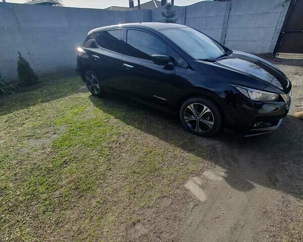 Черный Ниссан Лиф, объемом двигателя 0 л и пробегом 150 тыс. км за 17150 $, фото 4 на Automoto.ua
