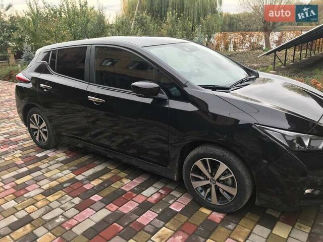 Черный Ниссан Лиф, объемом двигателя 0 л и пробегом 90 тыс. км за 20500 $, фото 1 на Automoto.ua