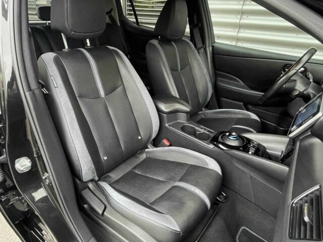 Черный Ниссан Лиф, объемом двигателя 0 л и пробегом 68 тыс. км за 9000 $, фото 8 на Automoto.ua