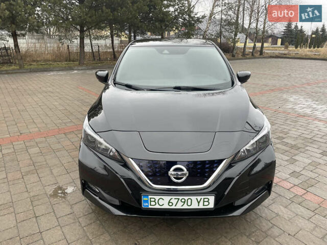 Чорний Ніссан Ліф, об'ємом двигуна 0 л та пробігом 115 тис. км за 12000 $, фото 1 на Automoto.ua
