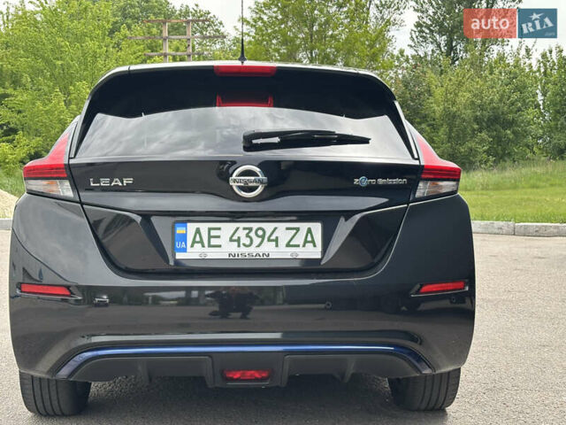 Черный Ниссан Лиф, объемом двигателя 0 л и пробегом 50 тыс. км за 14750 $, фото 16 на Automoto.ua