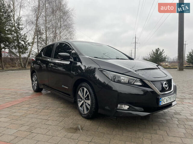Чорний Ніссан Ліф, об'ємом двигуна 0 л та пробігом 115 тис. км за 12000 $, фото 4 на Automoto.ua