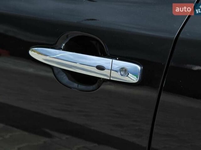 Чорний Ніссан Ліф, об'ємом двигуна 0 л та пробігом 64 тис. км за 13299 $, фото 27 на Automoto.ua