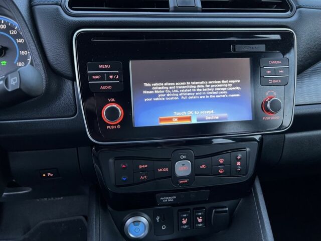 Черный Ниссан Лиф, объемом двигателя 0 л и пробегом 63 тыс. км за 12999 $, фото 16 на Automoto.ua