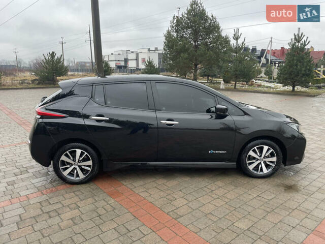 Чорний Ніссан Ліф, об'ємом двигуна 0 л та пробігом 115 тис. км за 12000 $, фото 3 на Automoto.ua