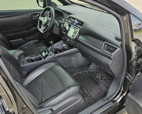 Чорний Ніссан Ліф, об'ємом двигуна 0 л та пробігом 165 тис. км за 11200 $, фото 10 на Automoto.ua
