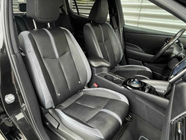 Черный Ниссан Лиф, объемом двигателя 0 л и пробегом 34 тыс. км за 6700 $, фото 7 на Automoto.ua