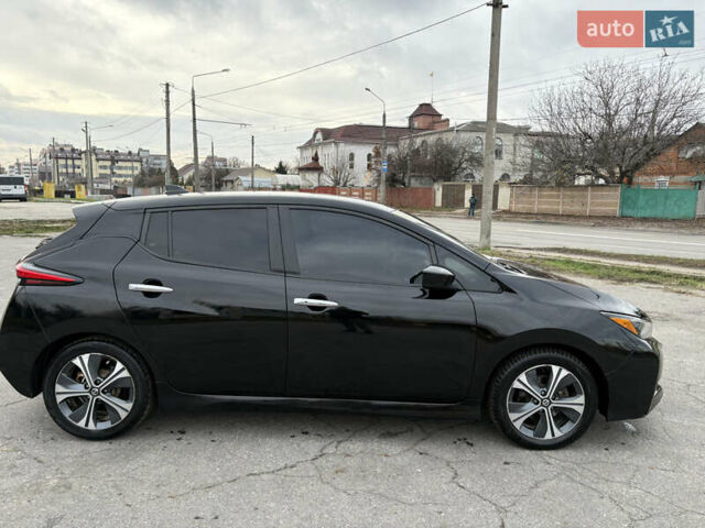 Черный Ниссан Лиф, объемом двигателя 0 л и пробегом 97 тыс. км за 10300 $, фото 3 на Automoto.ua