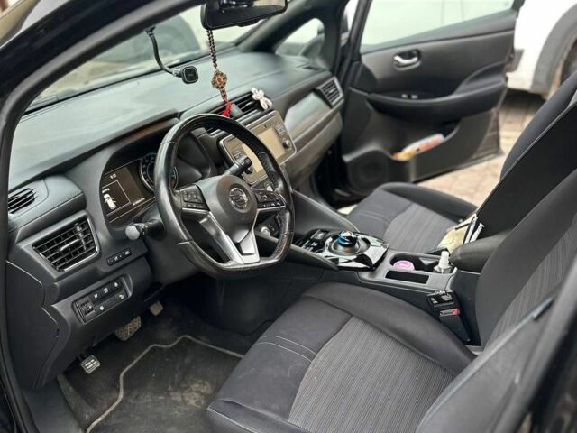 Чорний Ніссан Ліф, об'ємом двигуна 0 л та пробігом 103 тис. км за 12500 $, фото 11 на Automoto.ua