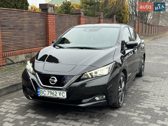 Черный Ниссан Лиф, объемом двигателя 0 л и пробегом 19 тыс. км за 14800 $, фото 1 на Automoto.ua