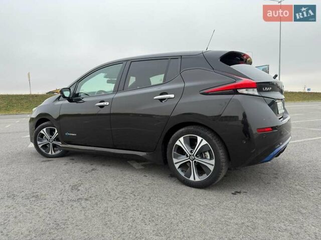 Черный Ниссан Лиф, объемом двигателя 0 л и пробегом 92 тыс. км за 13100 $, фото 25 на Automoto.ua