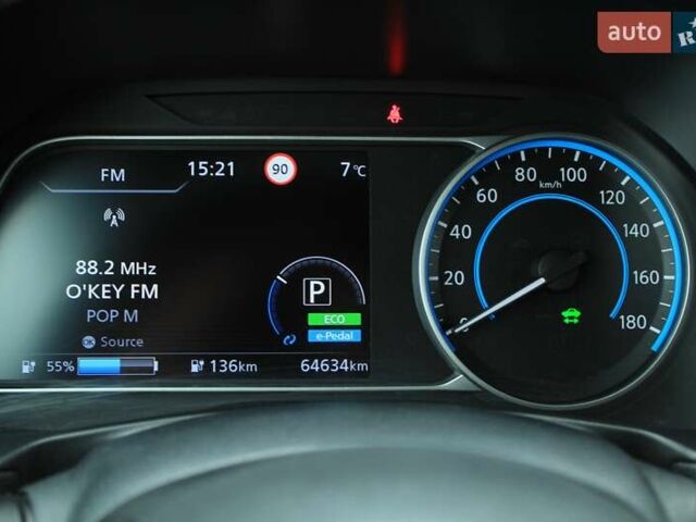 Чорний Ніссан Ліф, об'ємом двигуна 0 л та пробігом 64 тис. км за 13299 $, фото 44 на Automoto.ua