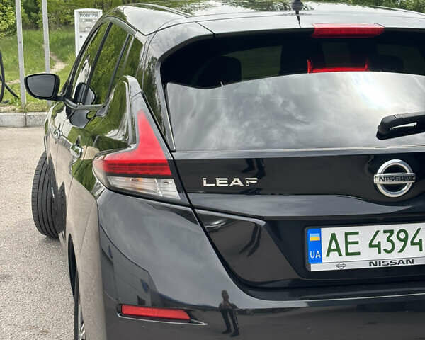 Черный Ниссан Лиф, объемом двигателя 0 л и пробегом 50 тыс. км за 14750 $, фото 14 на Automoto.ua