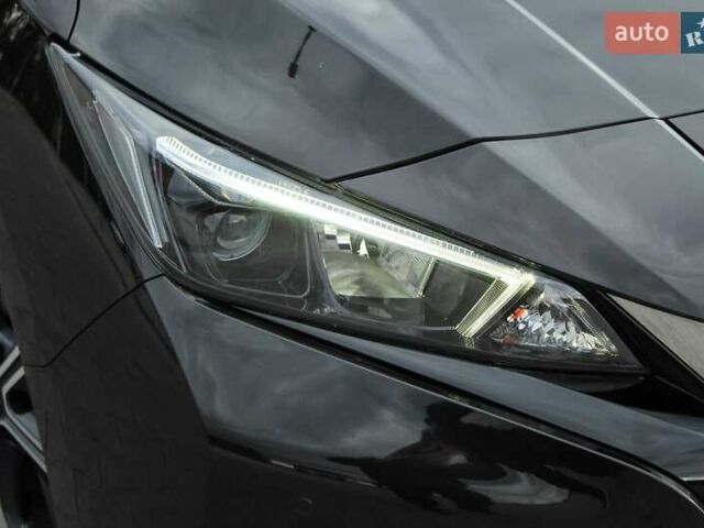 Чорний Ніссан Ліф, об'ємом двигуна 0 л та пробігом 64 тис. км за 13299 $, фото 5 на Automoto.ua