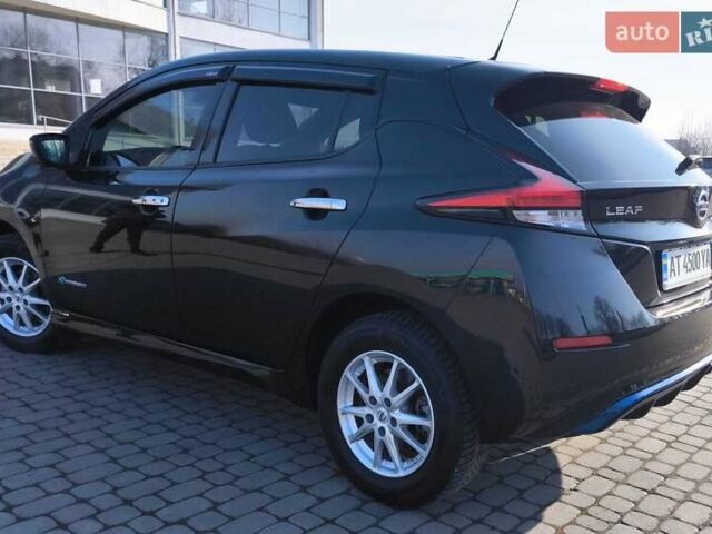 Чорний Ніссан Ліф, об'ємом двигуна 0 л та пробігом 64 тис. км за 15400 $, фото 25 на Automoto.ua