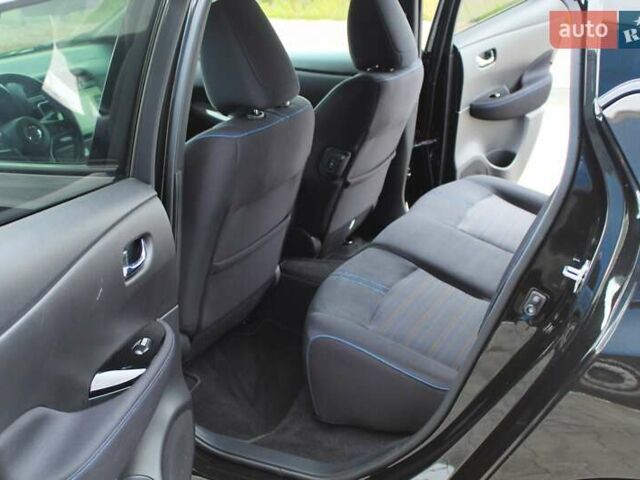 Чорний Ніссан Ліф, об'ємом двигуна 0 л та пробігом 64 тис. км за 13299 $, фото 51 на Automoto.ua