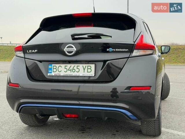 Черный Ниссан Лиф, объемом двигателя 0 л и пробегом 92 тыс. км за 13100 $, фото 2 на Automoto.ua