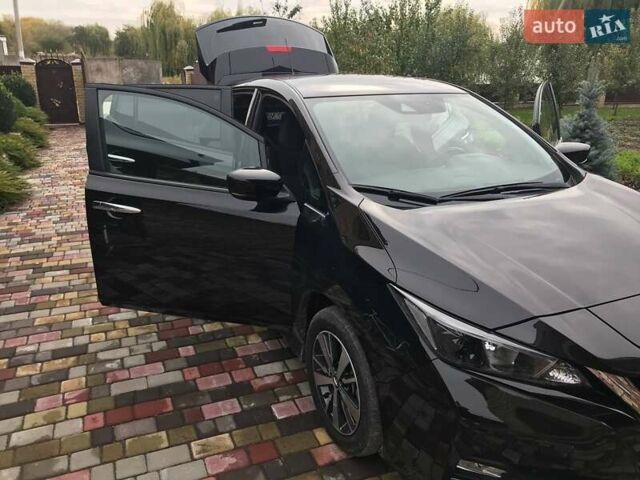 Черный Ниссан Лиф, объемом двигателя 0 л и пробегом 90 тыс. км за 20500 $, фото 15 на Automoto.ua