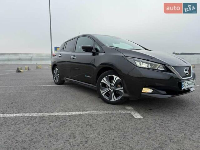 Черный Ниссан Лиф, объемом двигателя 0 л и пробегом 92 тыс. км за 13100 $, фото 44 на Automoto.ua