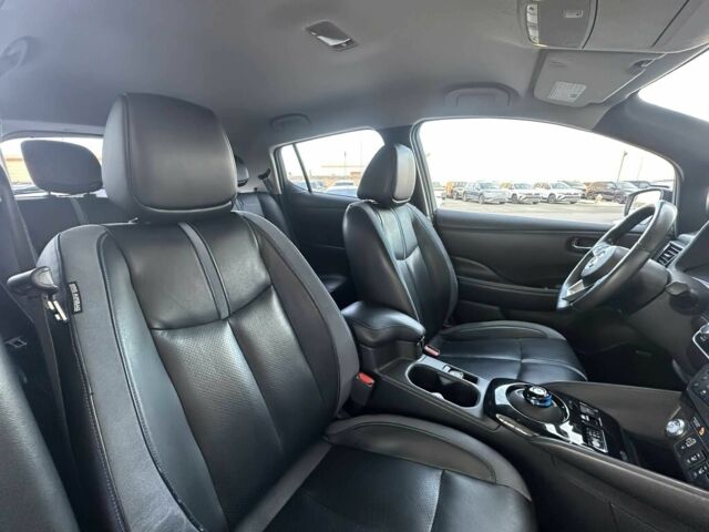 Черный Ниссан Лиф, объемом двигателя 0 л и пробегом 34 тыс. км за 8100 $, фото 10 на Automoto.ua