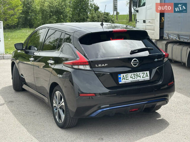Черный Ниссан Лиф, объемом двигателя 0 л и пробегом 50 тыс. км за 14750 $, фото 19 на Automoto.ua