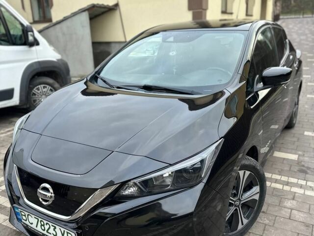 Чорний Ніссан Ліф, об'ємом двигуна 0 л та пробігом 103 тис. км за 12500 $, фото 1 на Automoto.ua