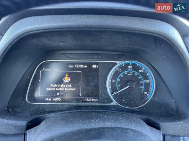 Черный Ниссан Лиф, объемом двигателя 0 л и пробегом 234 тыс. км за 11000 $, фото 11 на Automoto.ua