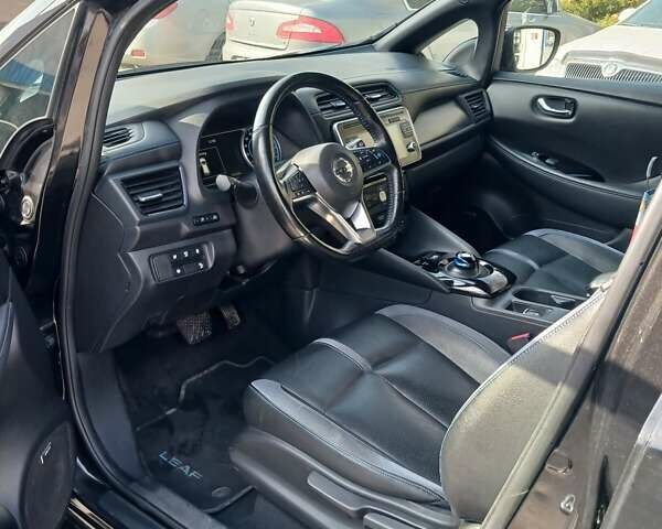 Чорний Ніссан Ліф, об'ємом двигуна 0 л та пробігом 94 тис. км за 13300 $, фото 6 на Automoto.ua